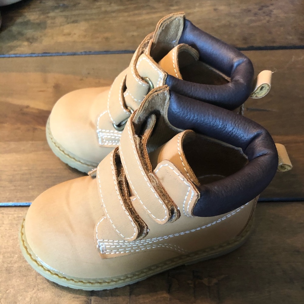 Toddler boots size 5